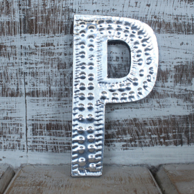 4x Litere Decorative din Aluminiu - P